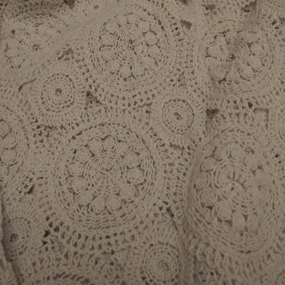 Zara crocheted textured weave balloon sleeves top - Picture 5 of 7